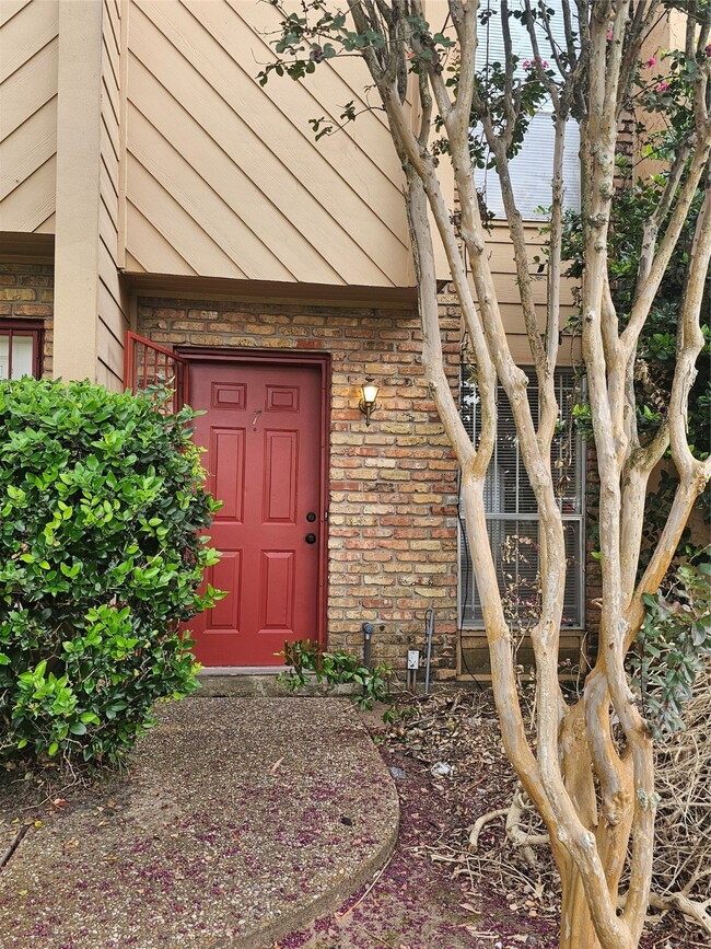 Foto del edificio - 3303 W Greenridge Dr