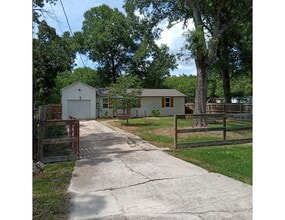 Building Photo - 171 Bayberry Dr