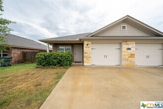 Building Photo - 511 Kacie Dr