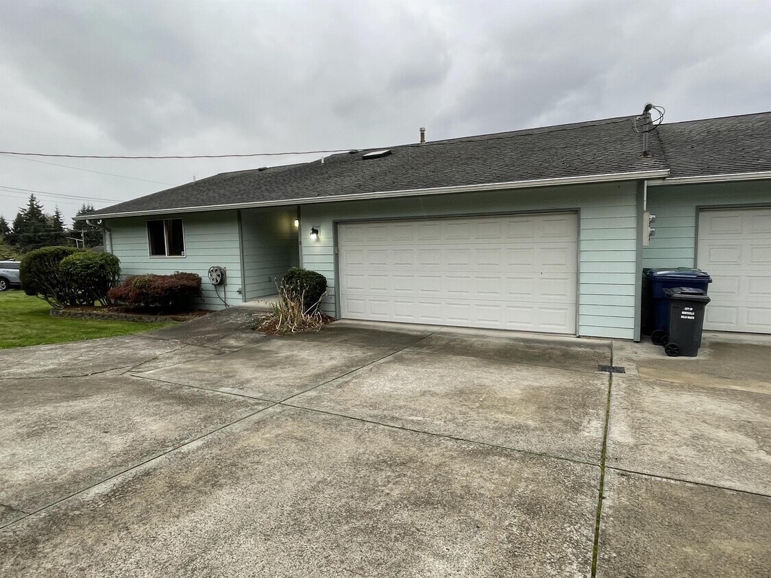 Foto principal - 4925 Sunnyside Blvd