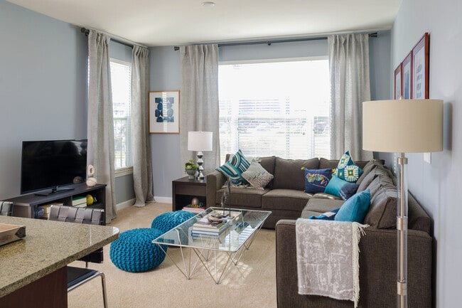 The Victor Stonebridge apartments — community photo - The Victor Stonebridge