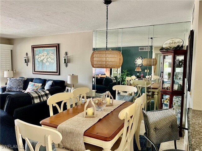 Building Photo - 53 High Point Cir W