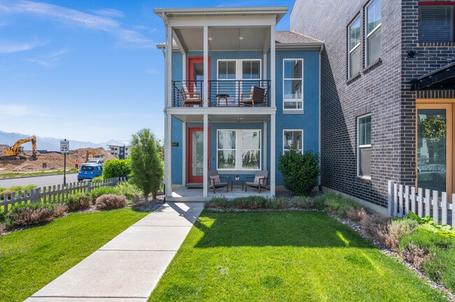 Building Photo - 5087 W Rambutan Way