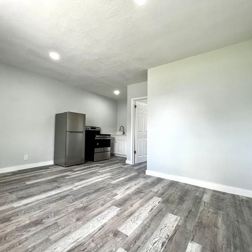 Foto del edificio - 806 NW 7th Terrace