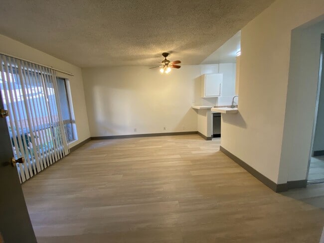Building Photo - 3419 Keystone Av