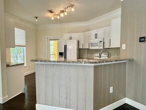 Building Photo - 8843 Villa View Cir