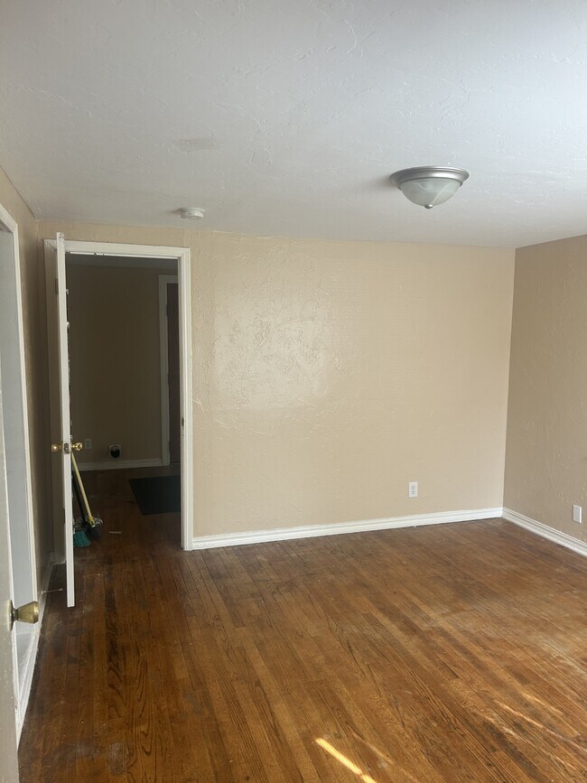 Foto del edificio - 2308 NE 21st St