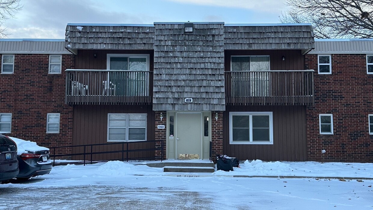 Outside - 5460 SW 12th Ter