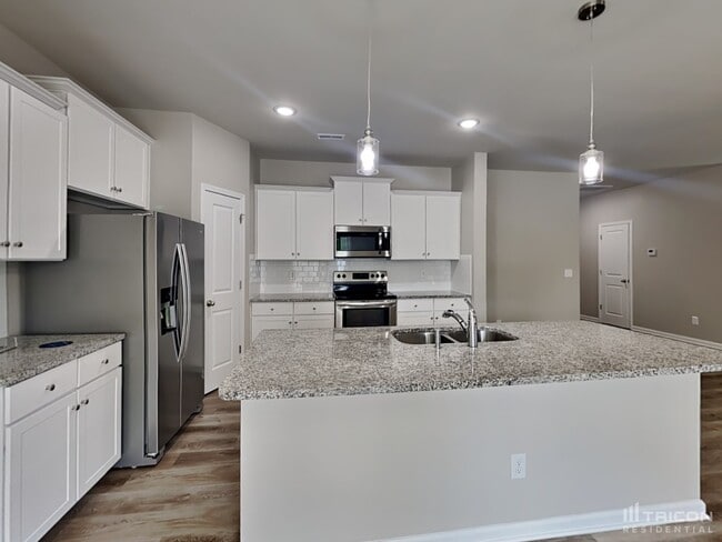 Building Photo - 134 Spring Knoll Dr