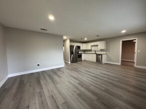 Building Photo - 555 Cadillac Blvd