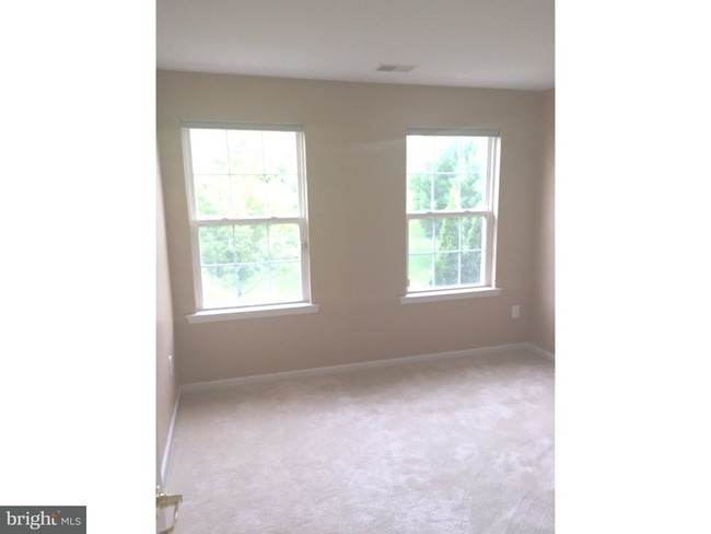 Building Photo - 228 Flagstone Rd