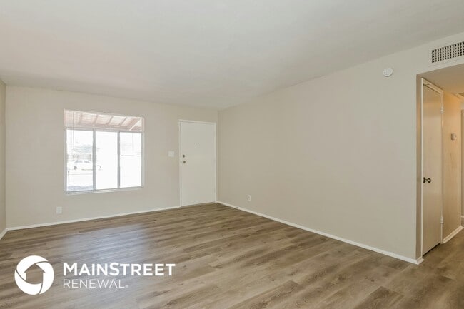 Building Photo - 5828 E Calle Silvosa