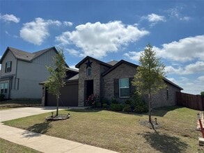 Building Photo - 629 Turtle Crk Pk Trl