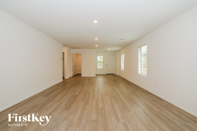 Foto del edificio - 1219 Silver Fir Ct