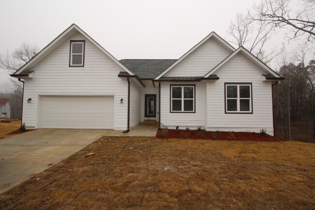 Building Photo - 63 Fairview Oak Trce