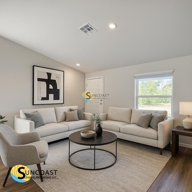 Foto del edificio - 20241 Peachland Blvd