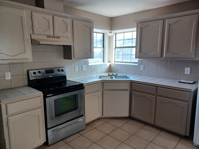 Building Photo - 3728 W Faith Hill St