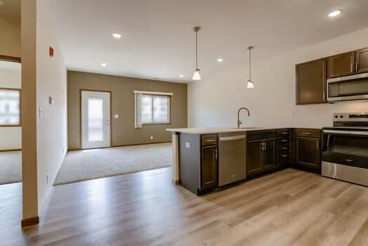 Foto del edificio - Wilderness Hills South Apartments