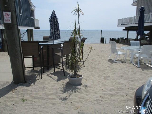 Building Photo - 49 Shoreline Dr