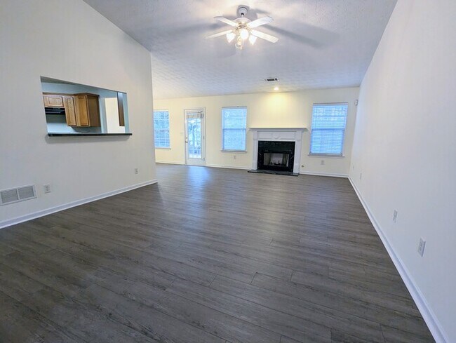 Photo - House 3 beds 2.5 baths