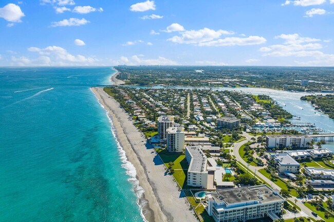 Foto del edificio - 100 S Beach Rd