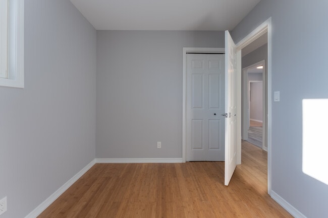 Building Photo - 175 Singleton Dr