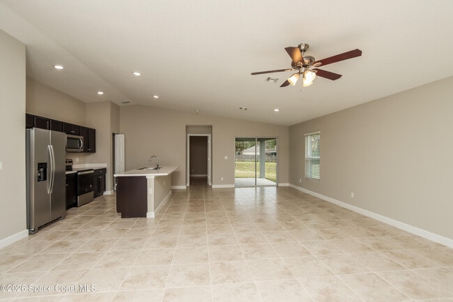 Foto del edificio - 497 Schenley St SW