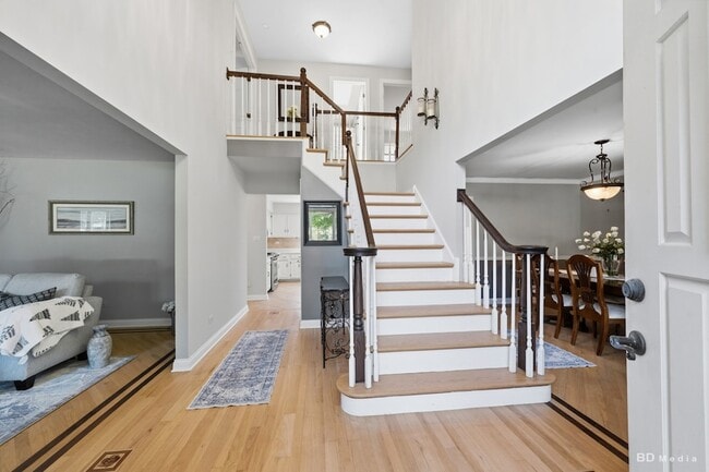 Building Photo - 13025 Silver Fox Dr