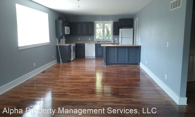 Building Photo - 2 br, 2 bath House - 223 W North