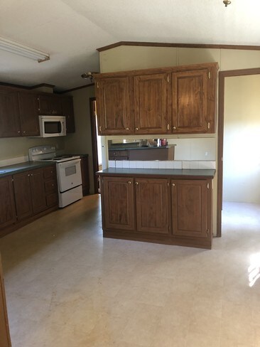 Foto del edificio - 28381 Petes Hwy