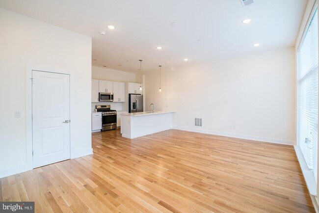 Building Photo - 1115 Germantown Ave