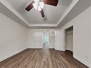Building Photo - 611 E Lionel Rd