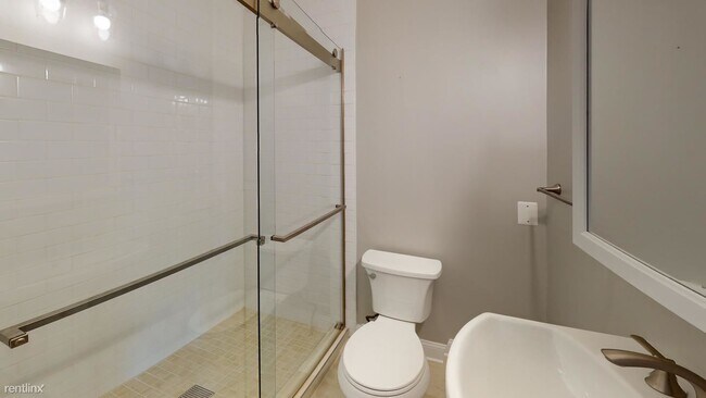 Building Photo - 1 br, 1 bath House - 643 I Street NE Priva...