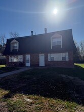 Building Photo - 4460 Hillcrest Dr