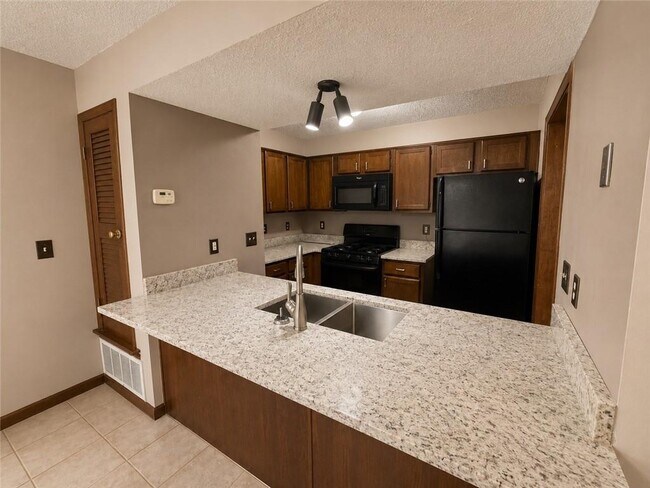 Foto del edificio - 5065 Sand Wedge Cir