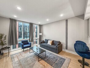 Building Photo - 626 N Delaware Ave