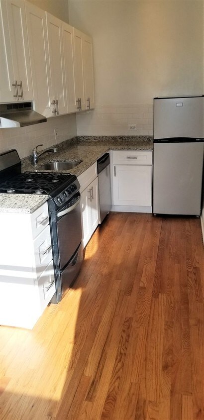 Foto principal - 619 Grove St