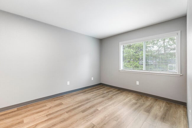 Renovated Corner Unit - Tanara Villa