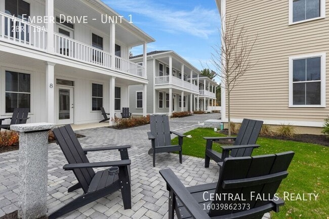 Foto del edificio - 4 Ember Drive-Unit 1