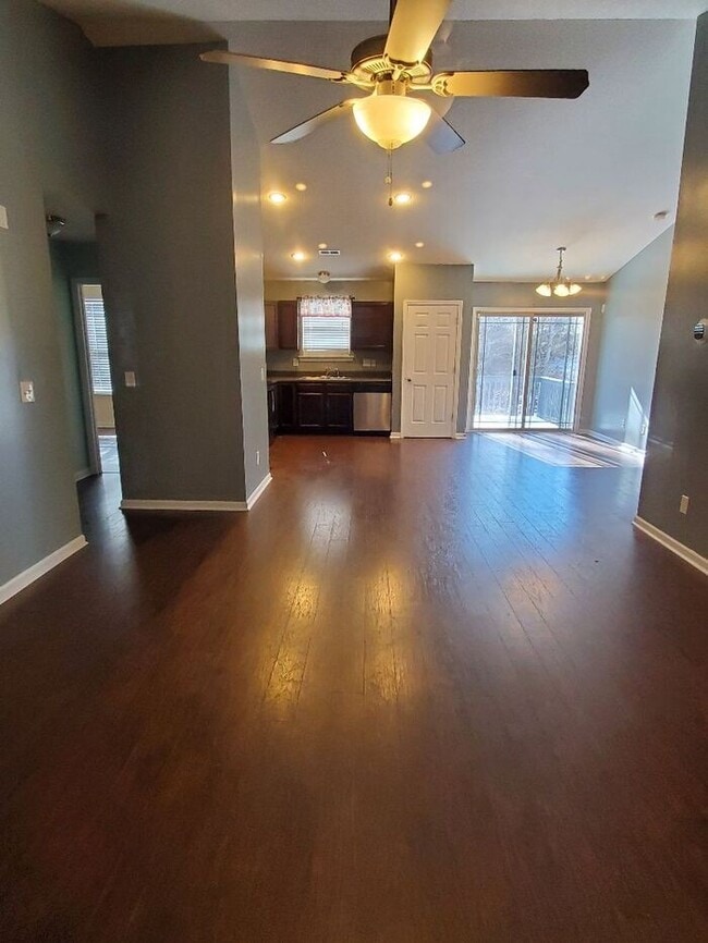 Building Photo - 106 Tigris Way