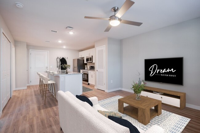 Building Photo - Dream Winter Haven