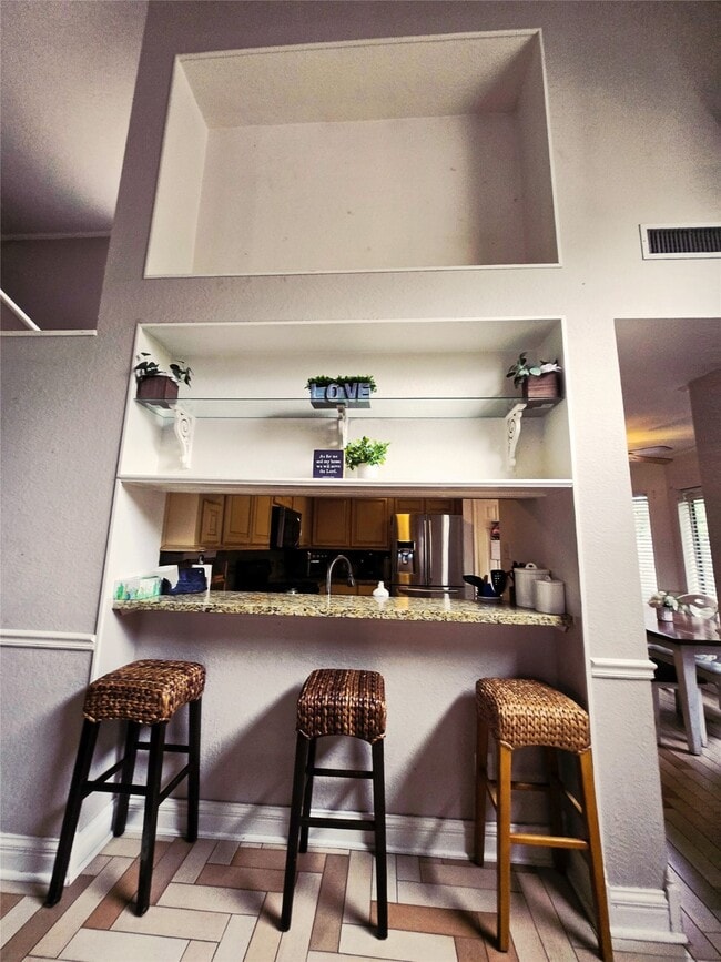 Foto del edificio - 1015 Green Meadow St