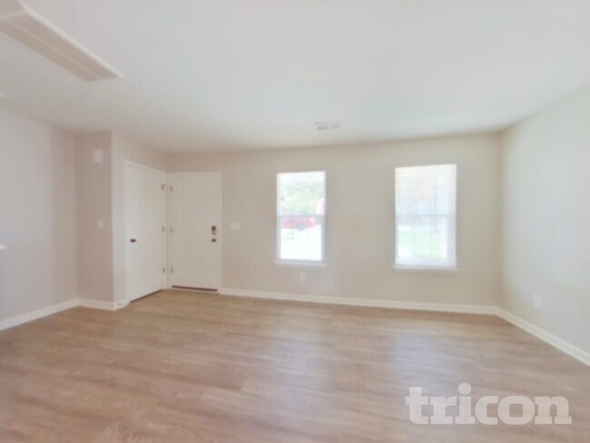 Foto del edificio - 5424 Henderson Oaks Dr