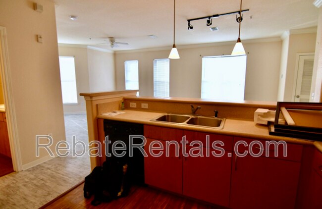 Foto del edificio - 8290 Gate Pkwy W