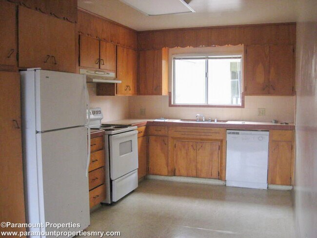 Foto del edificio - 828 Laine St