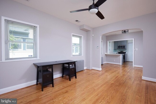 Foto del edificio - 2208 S St NE