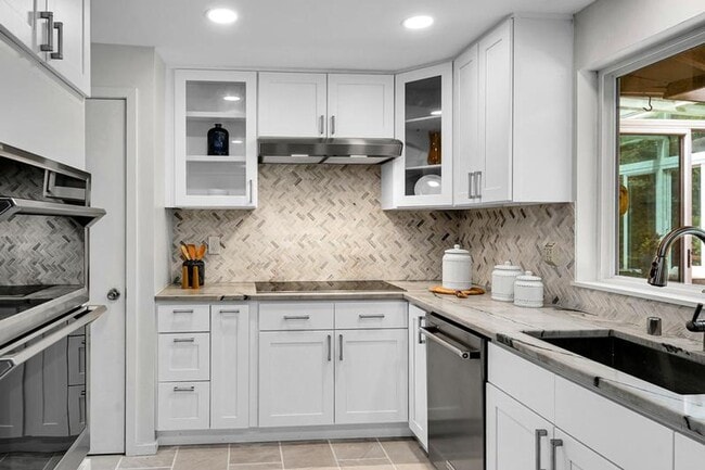 Photo - Connection, Comfort, and Calm all in the h... House