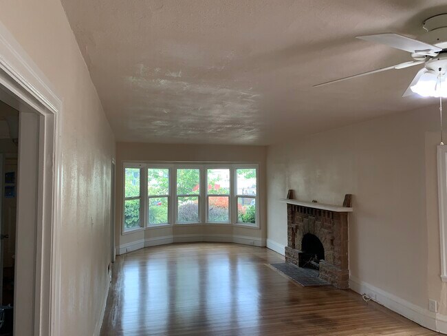 Foto del edificio - 4315 Essex St