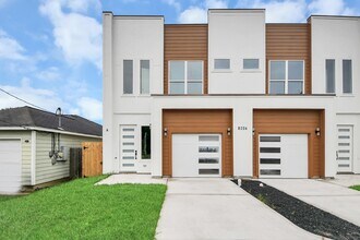 Building Photo - 8206 Colonial Ln