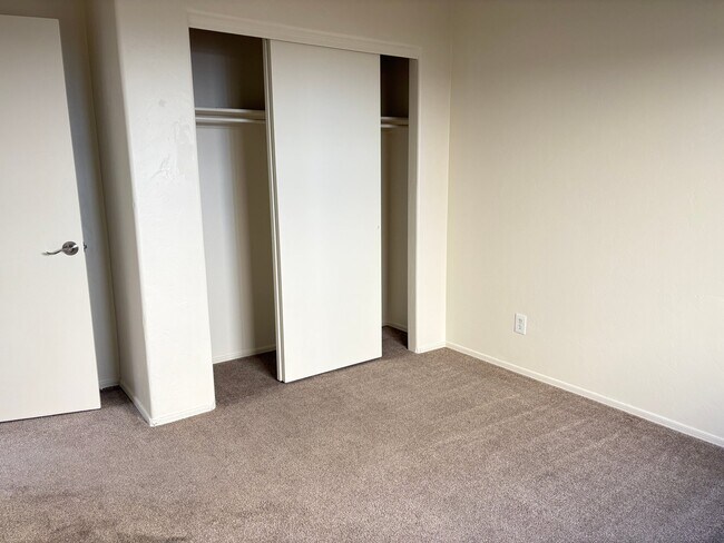 Building Photo - 8519 E Seabury Ct